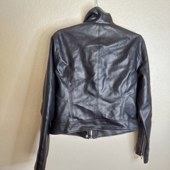 BLANK NYC  Faux Leather Full Zip Moto Jacket Black Turn Down Collar Sz M - Picture 2 of 8